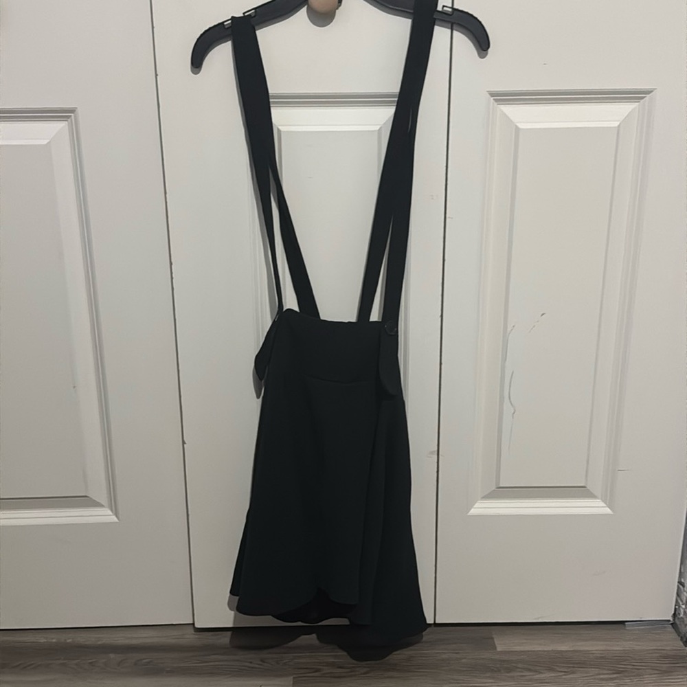 Hot Topic Black & White Lace-Up Suspender Skirt